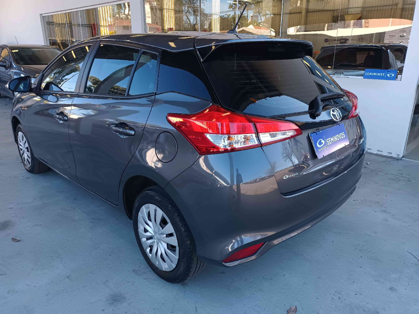 toyota yaris 1.3 16v flex xl live multidrive 4p automatico 20223