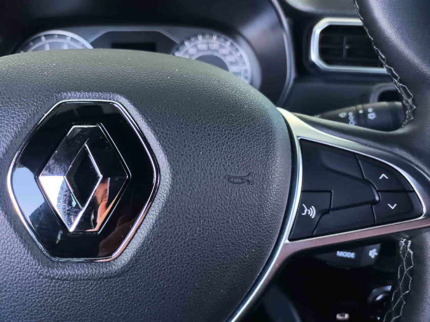 renault duster 1.3 tce flex iconic plus x-tronic 4p automatico 202517