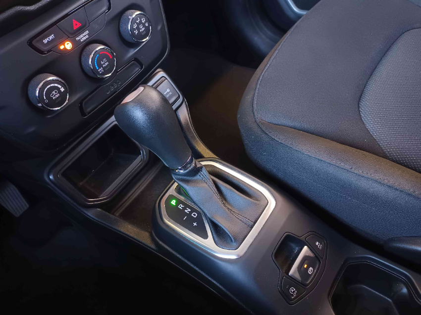 jeep renegade 1.8 16v flex std 4p automatico 202114