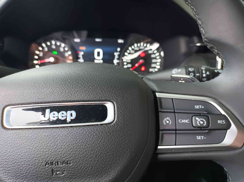 jeep compass 1.3 t270 turbo flex longitude at6 4p automatico 202218