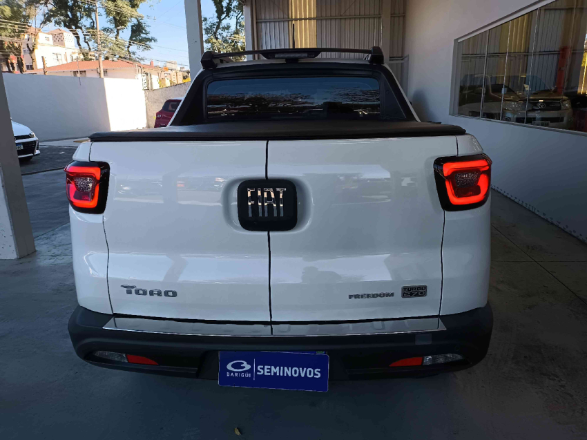fiat toro 1.3 turbo 270 flex freedom at6 4p automatico 20224