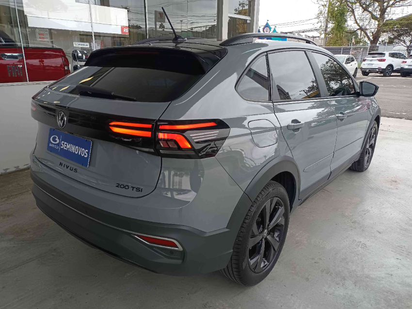 volkswagen nivus 1.0 200 tsi total flex highline automatico 4p 20245