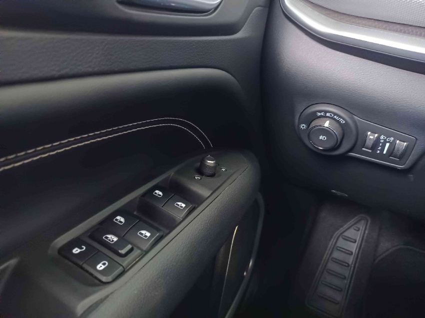 jeep compass 1.3 t270 turbo flex longitude at6 4p automatico 202317
