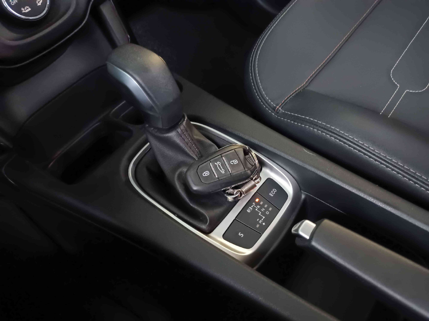 citroen c4 cactus 1.6 vti 120 flex feel pack eat6 4p automatico 202413