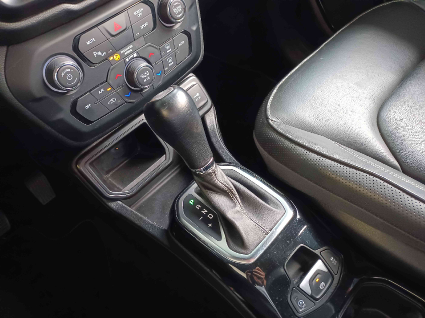 jeep renegade 1.8 16v flex longitude 4p automatico 202114