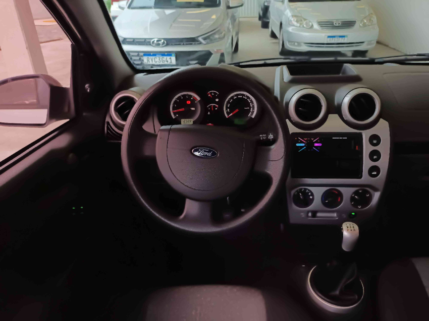 ford fiesta 1.6 mpi class hatch 8v flex 4p manual 20138