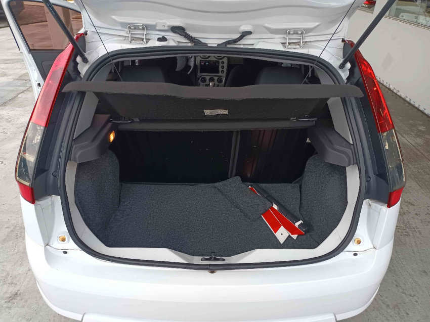ford fiesta 1.6 mpi class hatch 8v flex 4p manual 20136