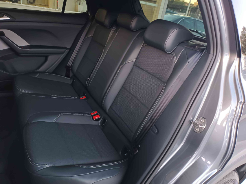 volkswagen t-cross 1.4 250 tsi total flex highline automatico 4p 20239