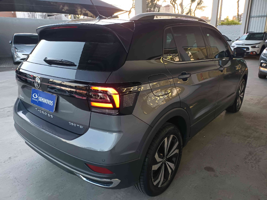 volkswagen t-cross 1.4 250 tsi total flex highline automatico 4p 20235