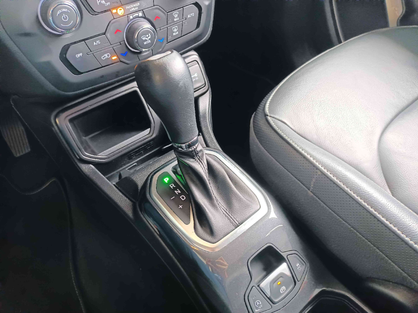 jeep renegade 1.3 t270 turbo flex longitude at6 4p automatico 202413