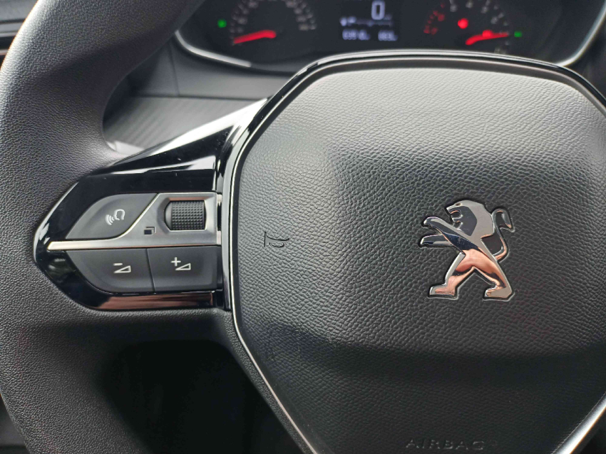 peugeot 208 1.6 16v flex like manual 4p 202214