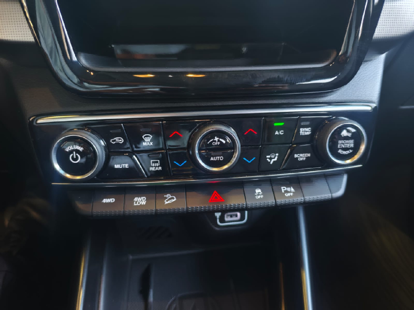 fiat toro 2.2 turbo diesel volcano 4wd at9 4p automatico 202614