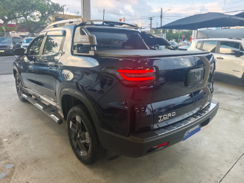 fiat toro 2.2 turbo diesel volcano 4wd at9 4p automatico 20265