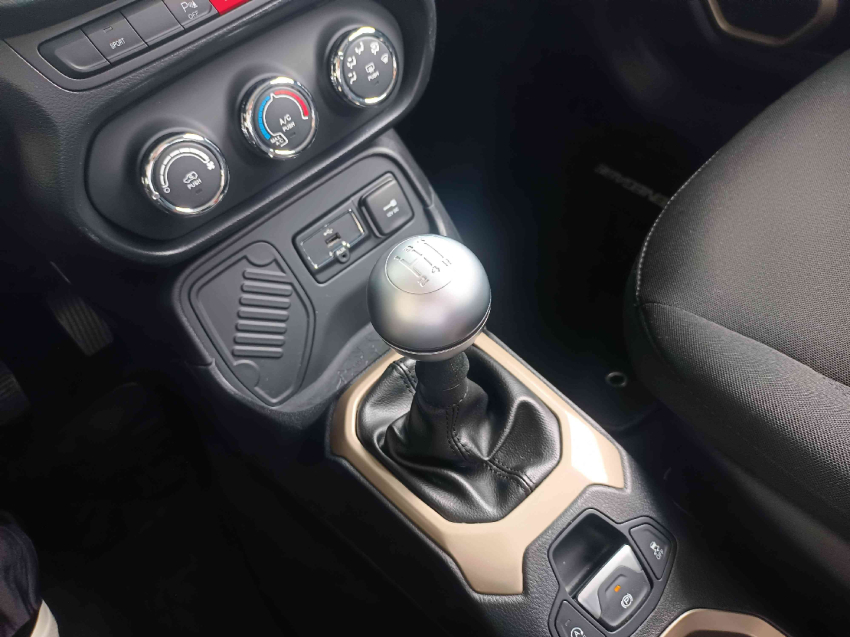 jeep renegade 1.8 16v flex sport 4p manual 201815