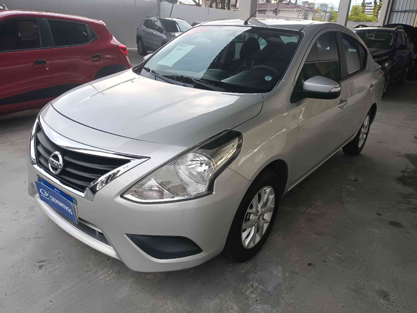 nissan versa 1.6 16v flexstart sv 4p xtronic flex automatico 20200
