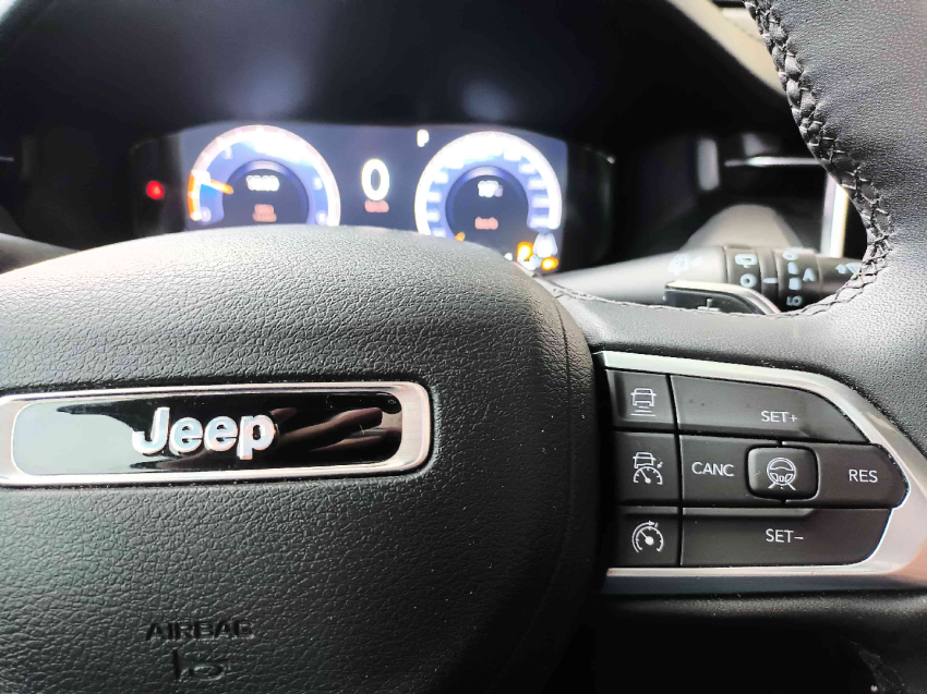 jeep compass 1.3 16v flex night eagle 4x2 automatico 4p 202520