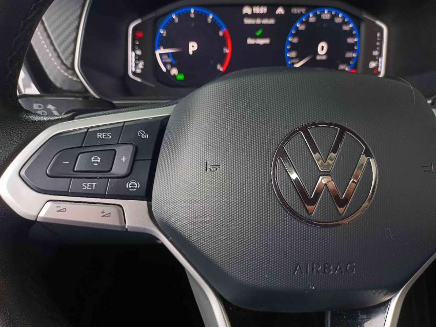 volkswagen t-cross 1.0 200 tsi total flex comfortline automatico 4p 202519