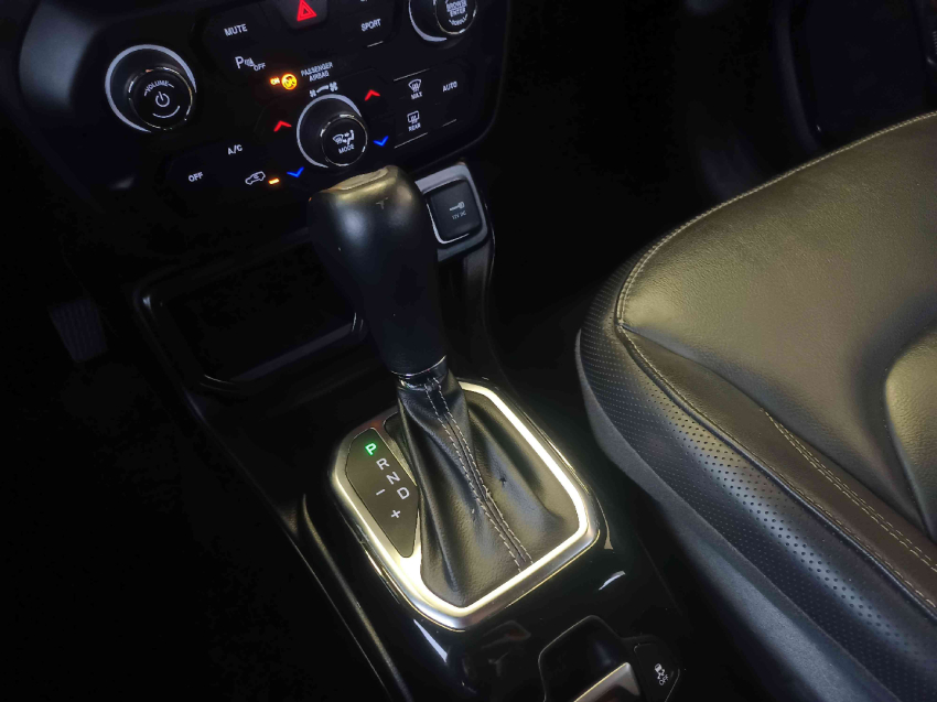 jeep renegade 1.8 16v flex limited 4p automatico 202113