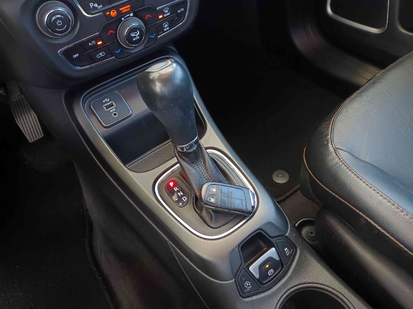 jeep compass 2.0 16v diesel longitude 4x4 automatico flex 4p 201814