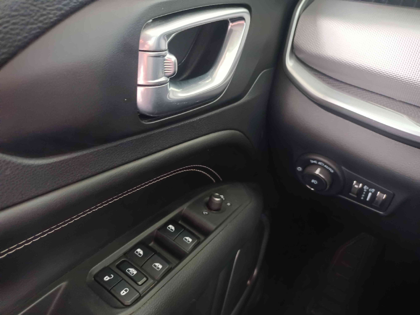 jeep compass 1.3 t270 turbo flex longitude at6 4p automatico 202314