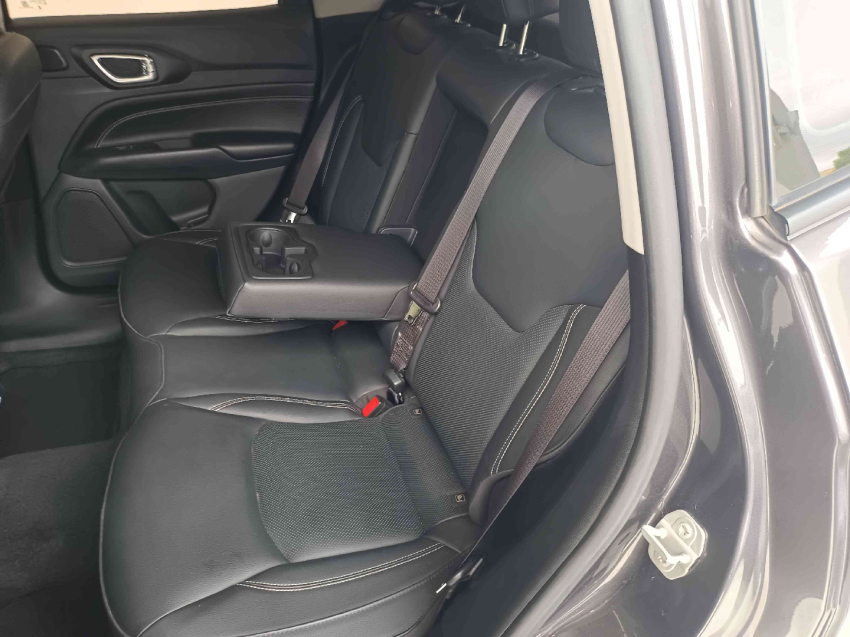 jeep compass 1.3 t270 turbo flex longitude at6 4p automatico 20236