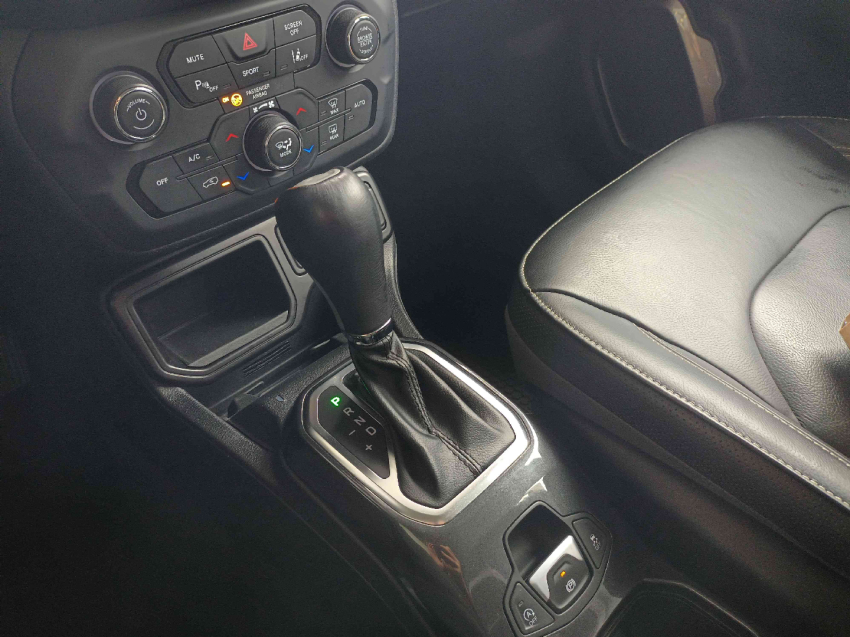 jeep renegade 1.3 t270 turbo flex longitude at6 4p automatico 202313
