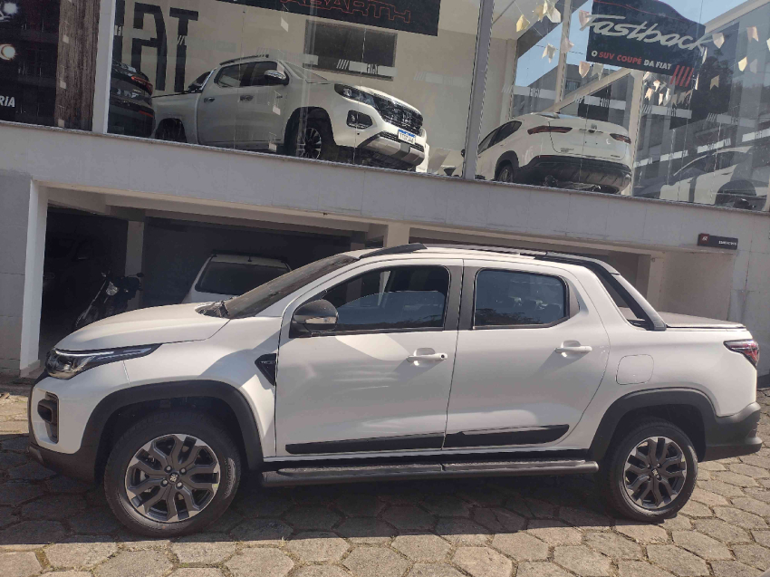 fiat strada flex 2026 fiat strada flex 2026