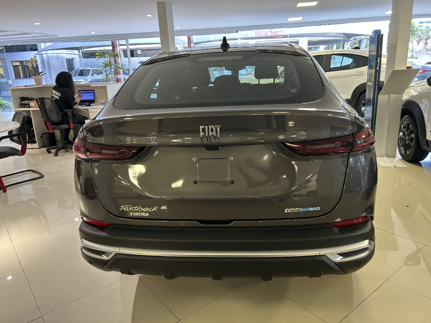 fiat fastback 1.0 hibrido 20261