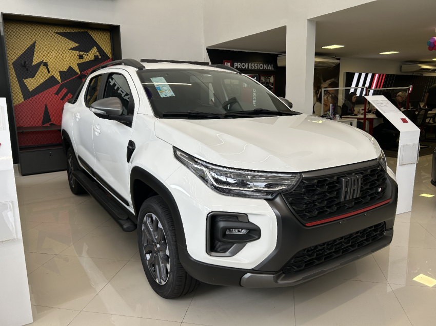 fiat strada flex 2026