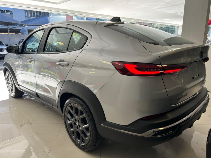 fiat fastback 1.0 hibrido 20263