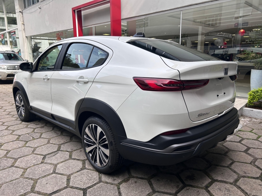 fiat fastback flex 20263