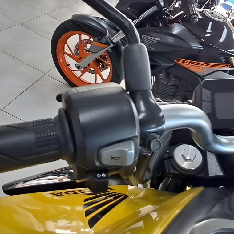 cb twister 300f (2024/2024)