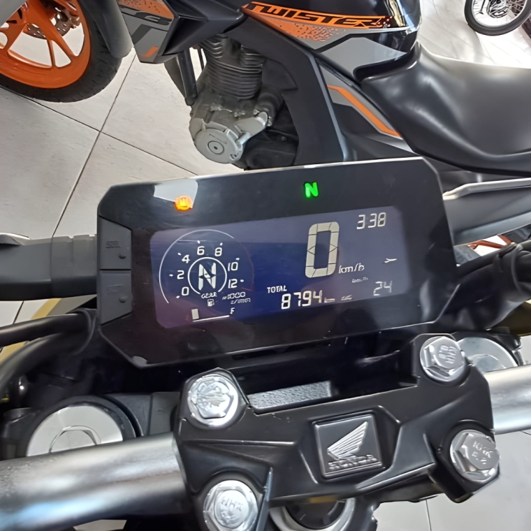 cb twister 300f (2024/2024)