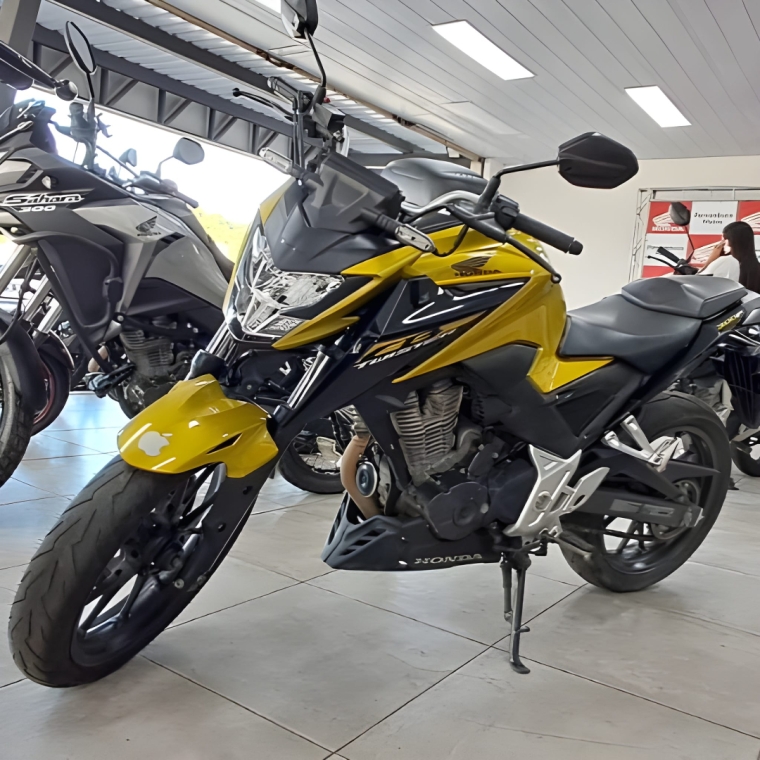 cb twister 300f (2024/2024) cb twister 300f (2024/2024)