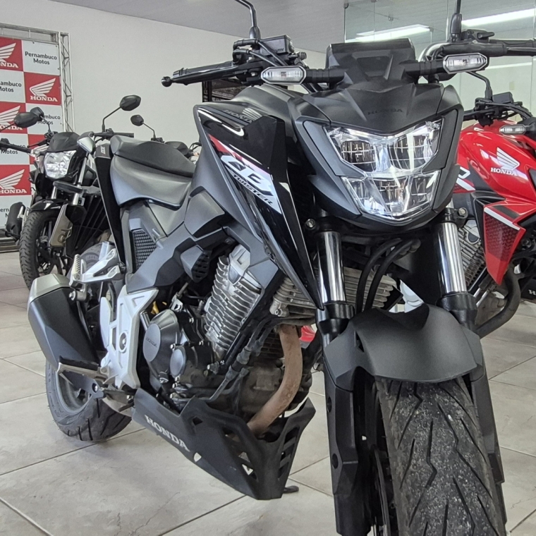 cb twister 300f (2025/2025)