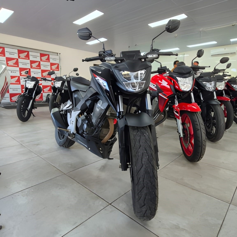 cb twister 300f (2025/2025) cb twister 300f (2025/2025)