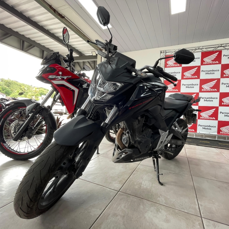 cb twister 300f (2024/2024) cb twister 300f (2024/2024)