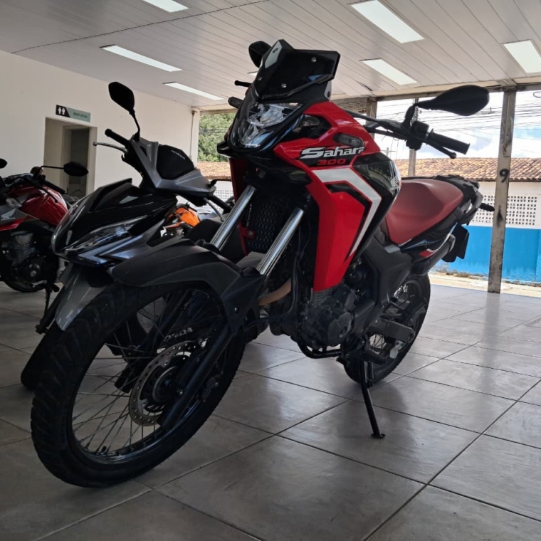 honda xre 300 sahara rally 2024/2025