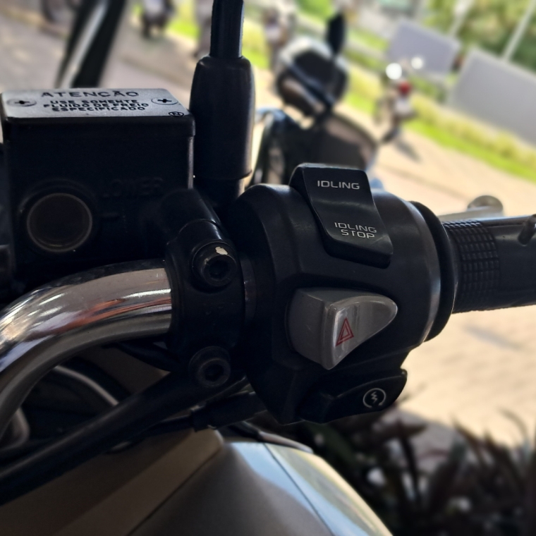 pcx dlx 150 abs (2022/2022)6