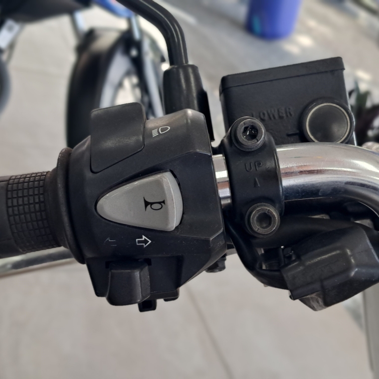 pcx dlx 150 abs (2022/2022)4