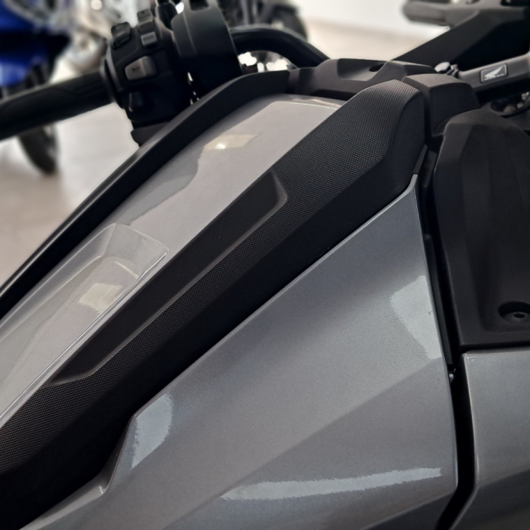 honda nc 750x dct (2024/2025)3