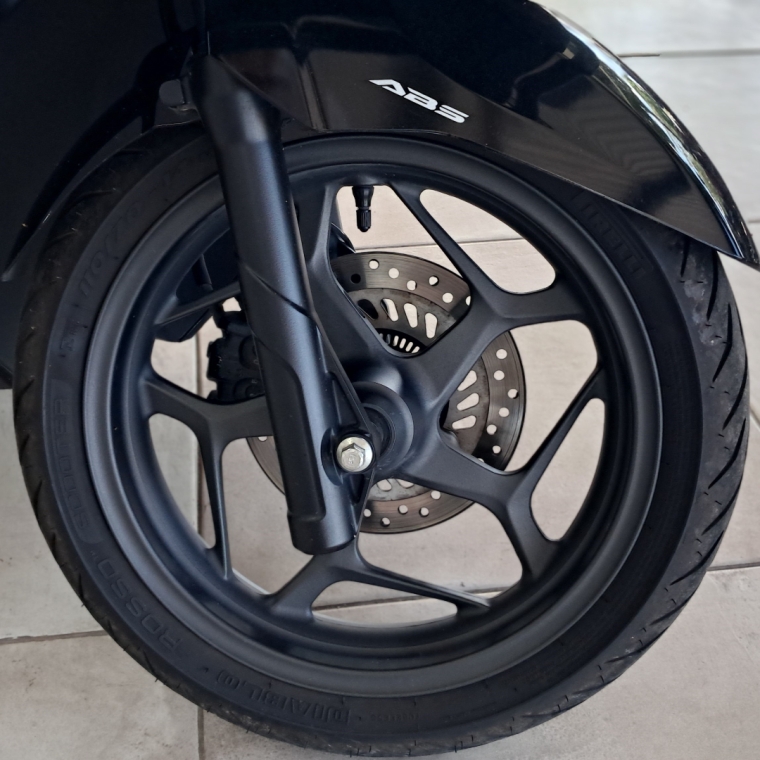 honda pcx dlx 160 abs (2025/2026)11