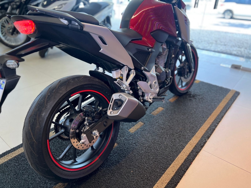 cb 300f twister abs4