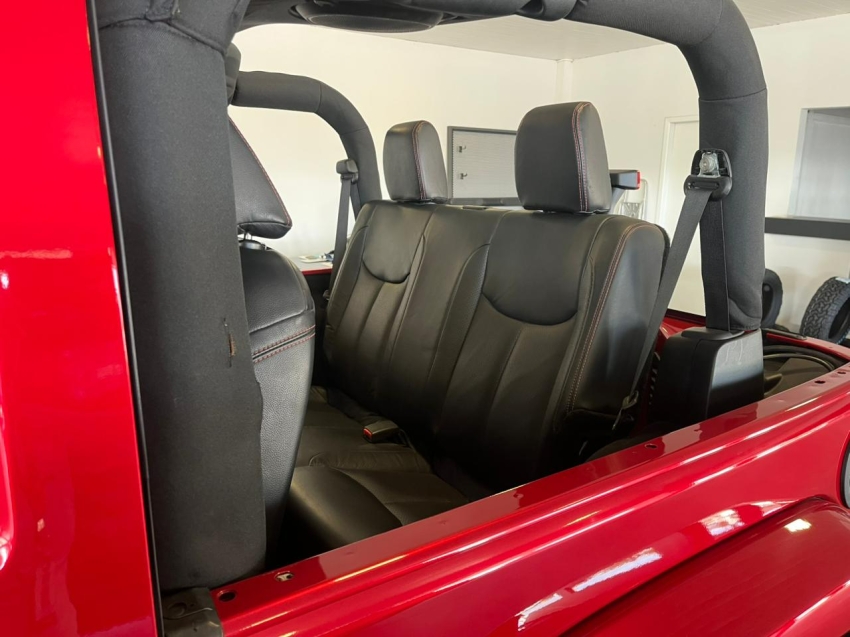 jeep wrangler 3.6 sport 4x4 v6 12v gasolina 2p automatico 3.2 201314