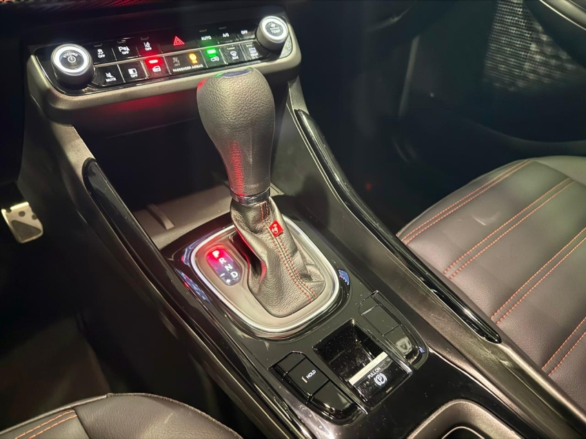 fiat fastback 1.3 turbo 270 flex abarth at6 4p automatico 202515