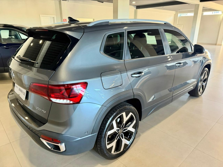 volkswagen taos 1.4 250 tsi total flex highline automatico 4p 20243