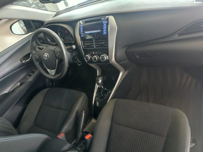 toyota yaris 1.5 16v flex sedan xl multidrive 4p automatico 201912