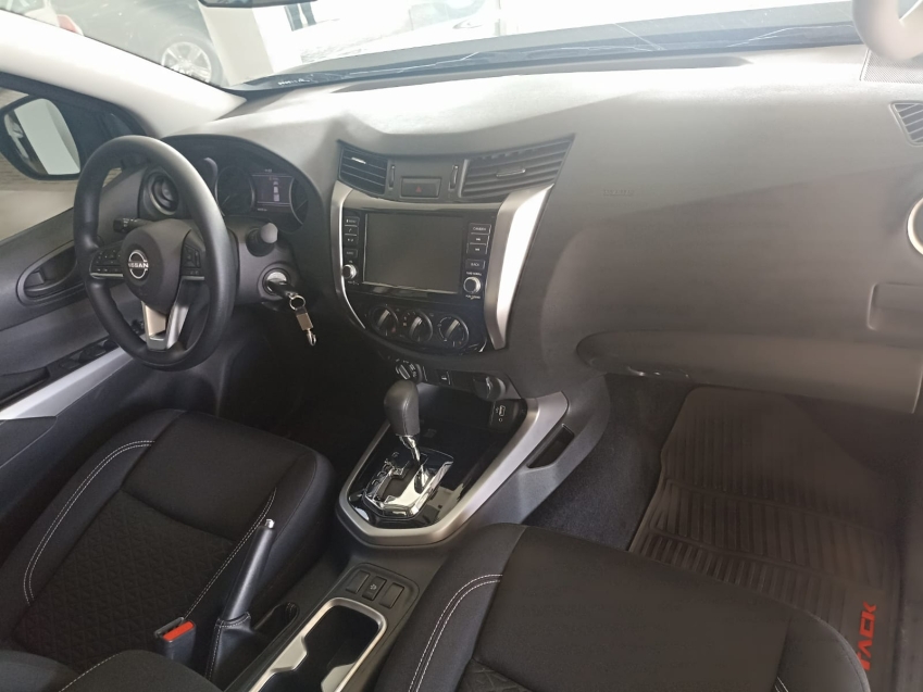 nissan frontier 2.3 16v turbo diesel attack cd 4x4 automatico 4p 202411