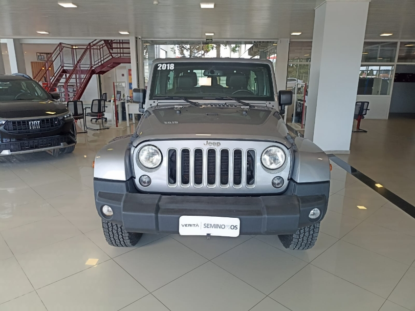 jeep wrangler 3.6 unlimited sahara 4x4 v6 gasolina 4p automatico 2.0 20183