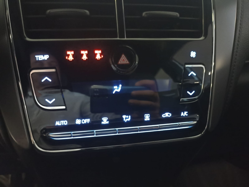 toyota yaris 1.5 16v flex xs connect multidrive 4p automatico 20237